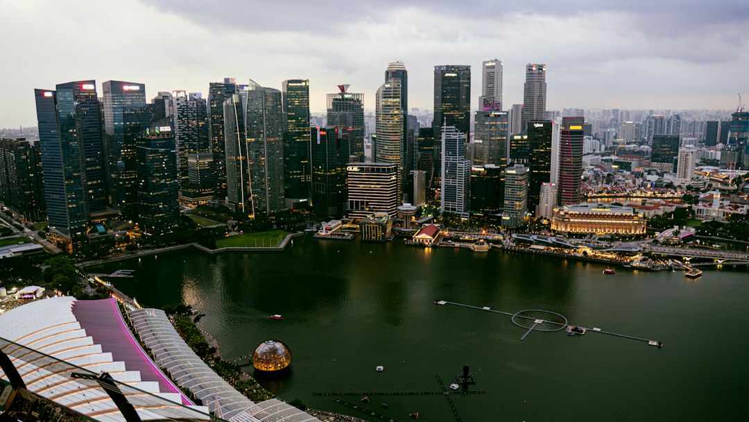 Singapore waterfront, the setting of a fictional cross-border family illustration